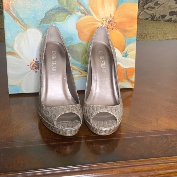 Colin STUART peep toe pumps. Size 7 - Picture 3 of 4